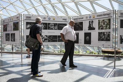 Wystawa Grand Press Photo 2014 w Złotych Tarasach (fot. Piotr Król/Press)