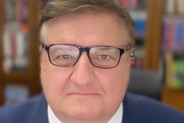 Krzysztof Król za Macieja Grzywaczewskiego w radzie programowej TVP