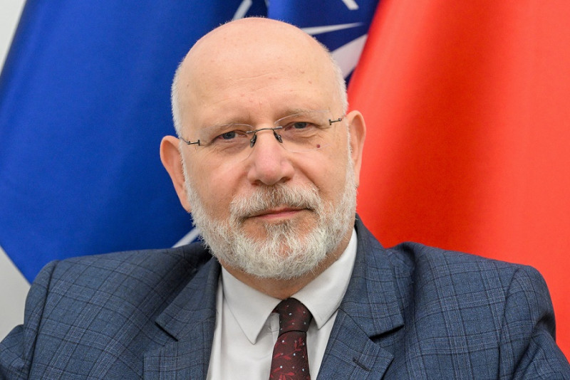 Sejmowa ekspertyza potwierdziła zawieszenie Świrskiego. Pytania o wynagrodzenie były szef KRRiT nazywa "nękaniem"