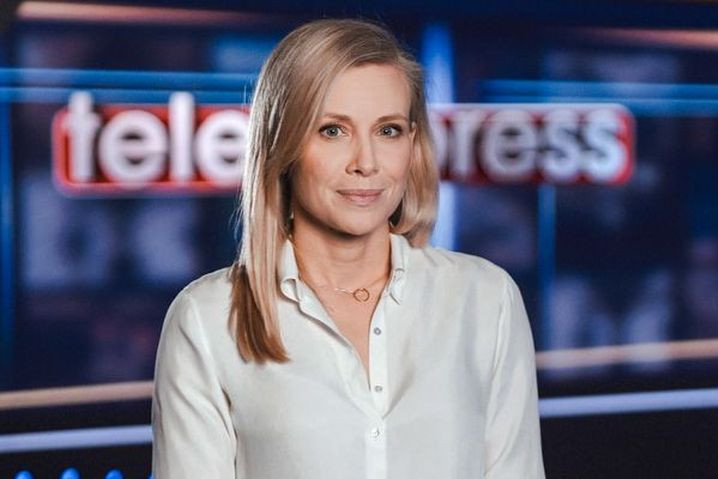 Troje prowadzących "Serwis Info" w TVP 1. Kostrzewska, Wramba i Zawioła