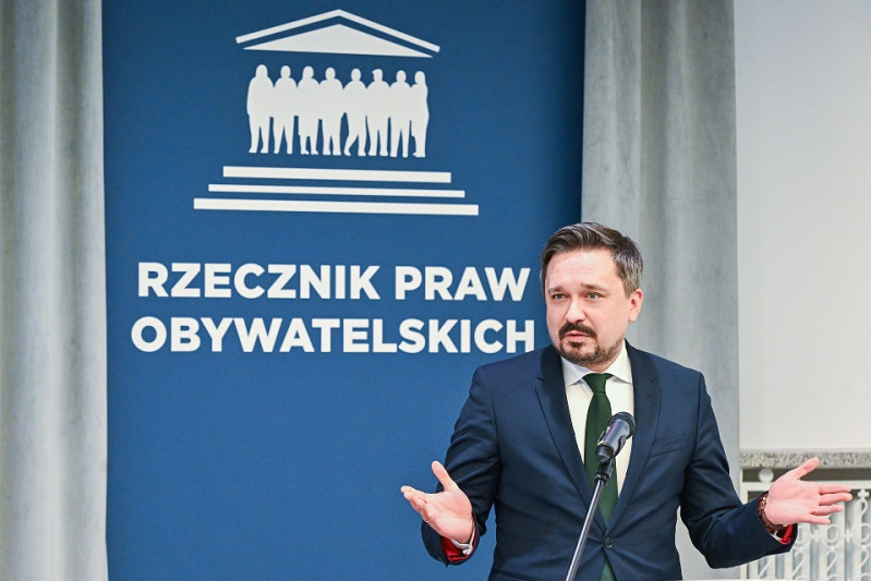 Rzecznik Praw Obywatelskich zbada działania policji wobec dziennikarzy Wirtualnej Polski