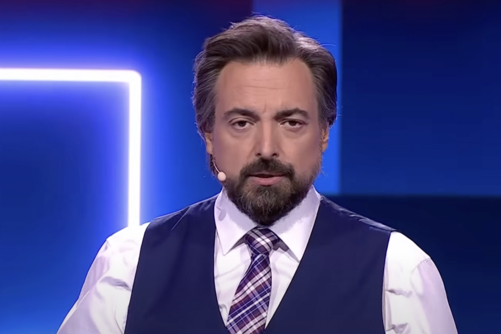 Średnio 229 tys. widzów śledzi w TVP 1 program "Sekielski wieczorową porą"