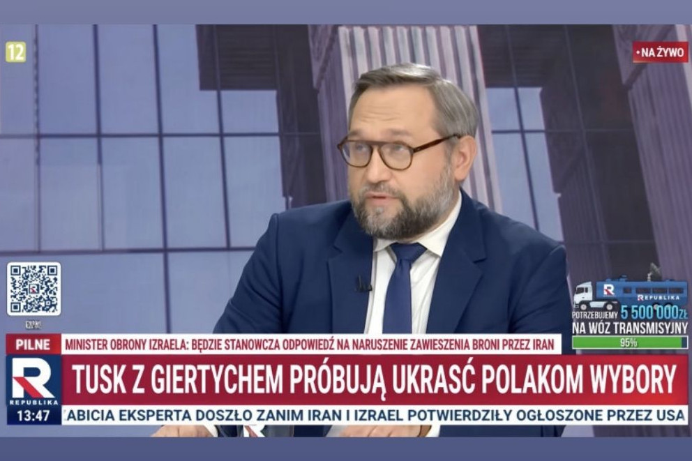 Andrzej Gajcy prowadzącym "Pierwszą rozmowę polityczną dnia" w Republice