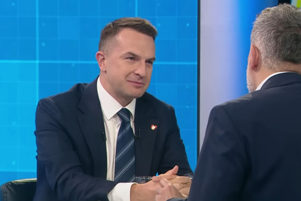 Różnice pomiędzy rządzącymi a opozycją w mediach publicznych. Największe są w TVP