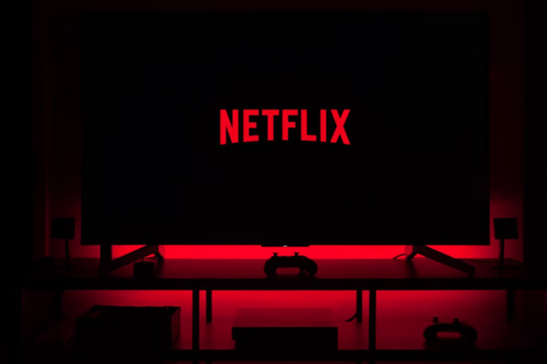 Netflix zatrudnił bank inwestycyjny do prac nad przejęciem Warner Bros. Discovery
