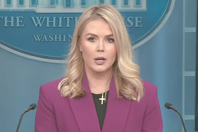 Biały Dom ogranicza dziennikarzom kontakty z rzeczniczką Karoline Leavitt