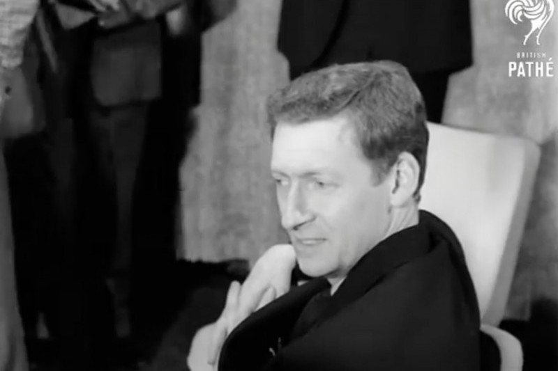 Zmarł Anthony Grey, dziennikarz Reutera przetrzymywany w chińskiej niewoli za czasów Mao Zedonga