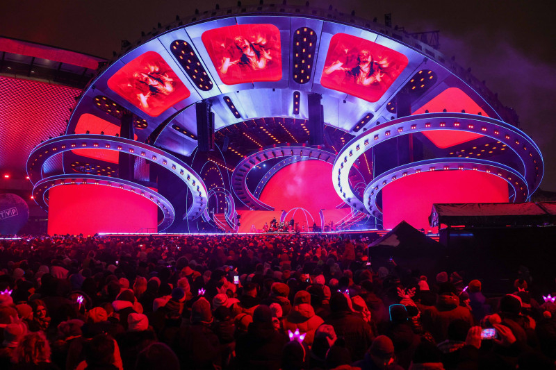 W wieczór sylwestrowy Dwójka przyciągnęła więcej widzów niż Polsat