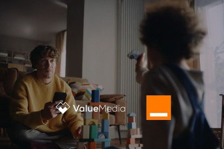 Fundacja Orange i Value Media startują z kampanią "Nie przescrolluj życia"