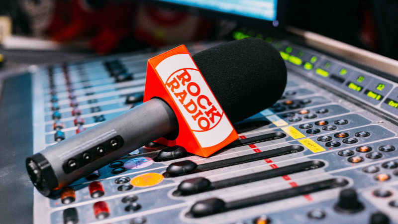 Rock Radio zmieni się w Radio Kiss FM. Jest decyzja KRRiT