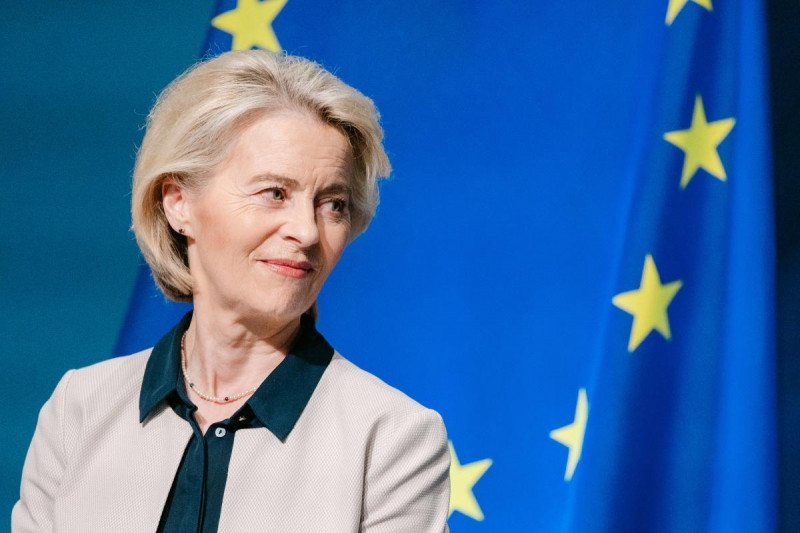 Von der Leyen: dzieci poniżej 13. roku życia bez dostępu do platform społecznościowych