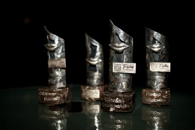 Program III Polskiego Radia po raz 15 przyznał nagrody w konkursie Srebrne Usta. W tym roku zwycięzcą został wicepremier Waldemar Pawlak. Pozostałe nagrody otrzymali Bartosz Arłukowicz i Wiesław Szcze