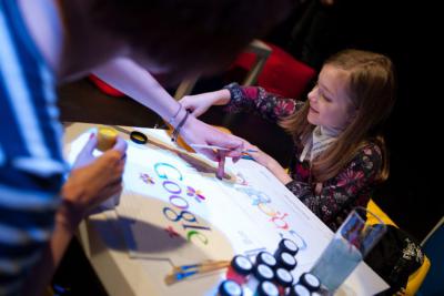 Konferencja z okazji rozpoczęcia pierwszej polskiej edycji konkursu Doodle 4 Google, która odbyła się w Laboratorium Centrum Sztuki Współczesnej. (fot. Marcin Obara)