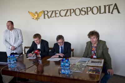 Konferencja prasowa nowego właściciela Rzeczpospolitej Grzegorza Hajdarowicza. n/z Grzegorz Hajdarowicz, Dariusz Leśniak i Tomasz Wróblewski (fot. Piotr Król) 