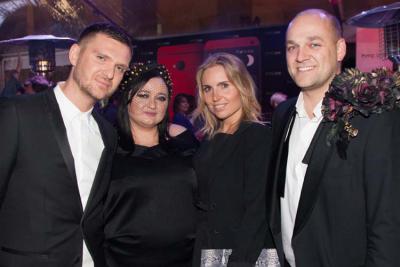 Maciej Zień, Gosia Baczyńska (kreatorzy związani z T-Mobile Fashion) Ewa Siniarska (T-Mobile), Marcin Komarzewski (Party, Flesz) (fot. Marcin Dławichowski)
