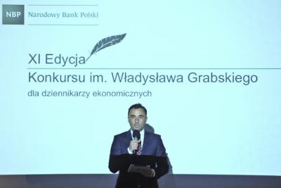 Galę konkursu prowadził Cezary Szymanek - redaktor naczelny "Bloomberg Businessweek Polska"(fot. Michał Obara)