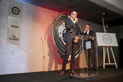 Jubileuszowa gala Grand Press Photo. Andrzej Skworz,redaktor naczelny "Press", Roman Czejarek (Fot. Piotr Król/Press)