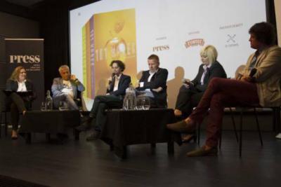 Debata na temat "To, co stałe, musi się zmieniać – czyli jak marki nadążają za trendami w zachowaniach konsumentów" odbyła się w  Winotece - Kino Czary w Warszawie 