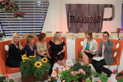 Elzbieta Romanowska, Magdalena Waligórska, Magdalena Kuta, Violetta Arlak,Iwona Schymalla i Paweł Pochwała
fot. Karol Piechocki